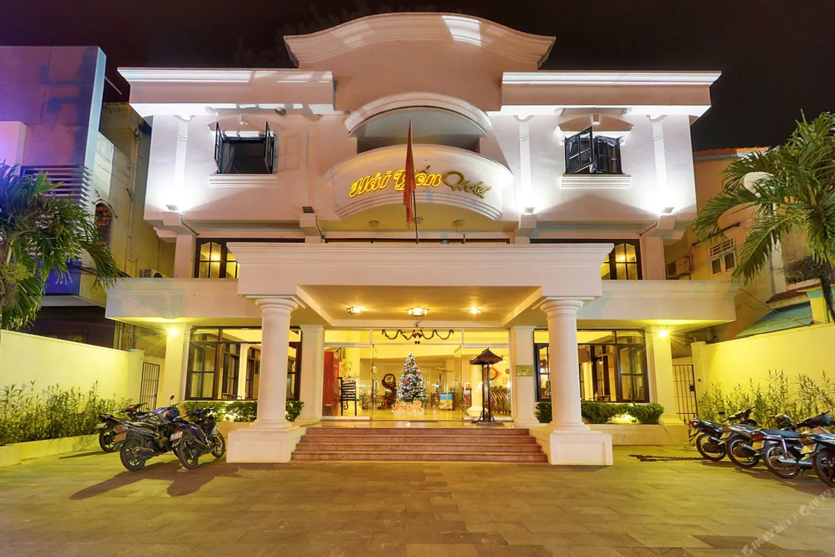 Hai Yen Hotel Hoi An — rooms and atmosphere