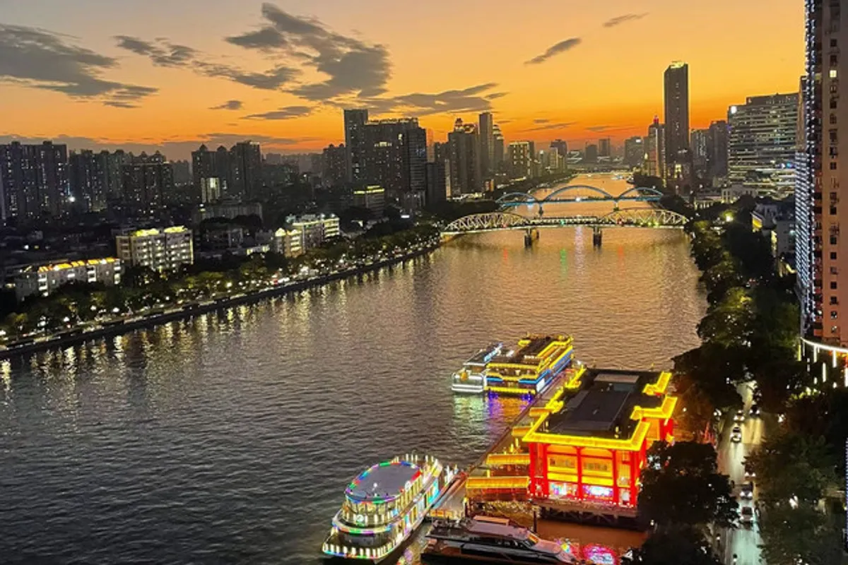 Haijun Hotel Guangzhou — rooms and atmosphere