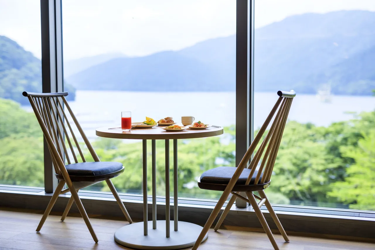 Hakone Ashinoko Hanaori — rooms and atmosphere