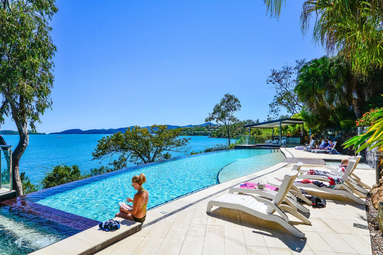 Hamilton Island Holiday Homes — rooms and atmosphere