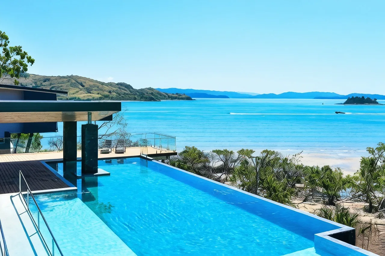 Hamilton Island Holiday Homes — rooms and atmosphere