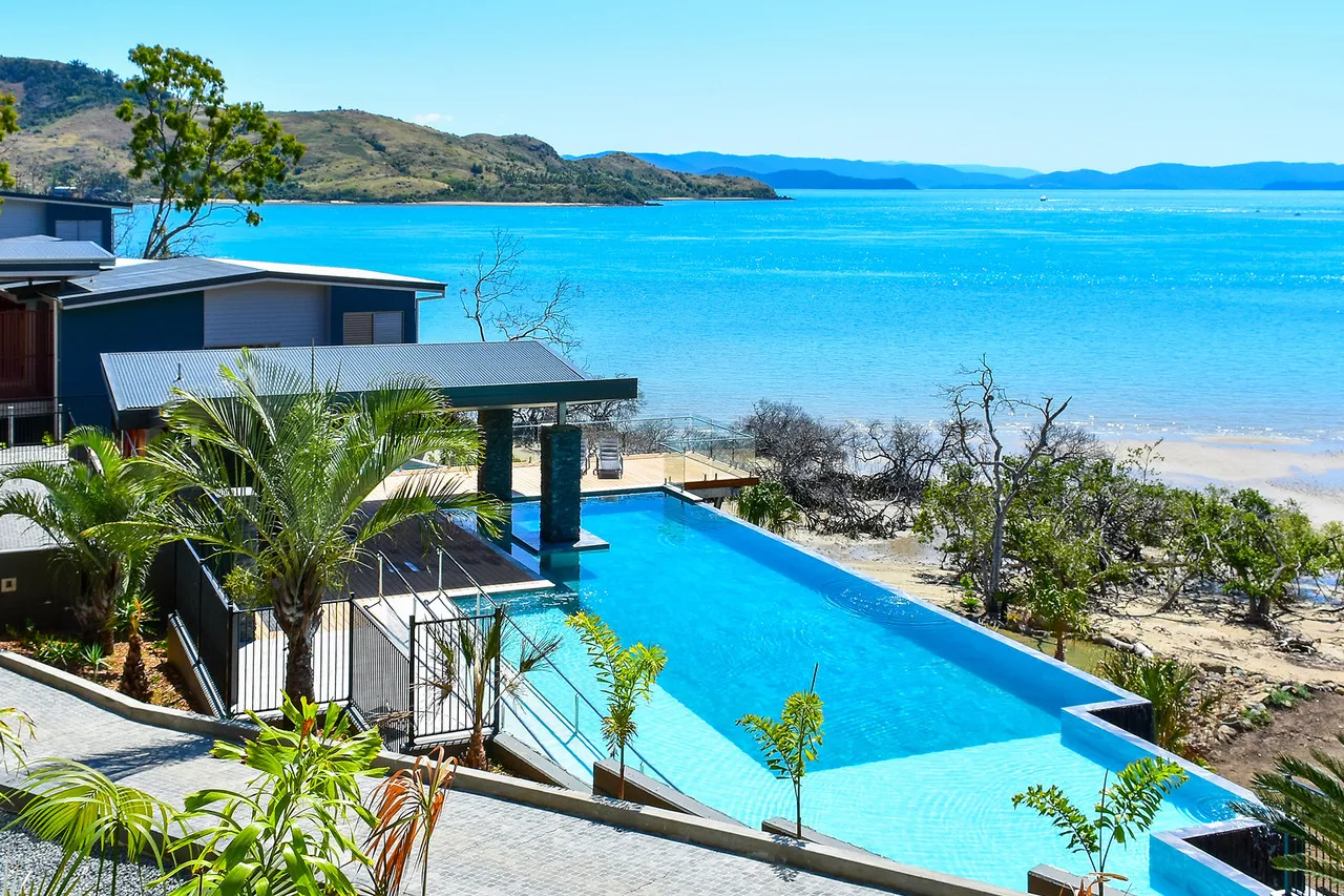 Hamilton Island Holiday Homes — rooms and atmosphere