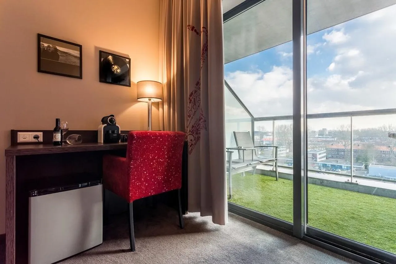 Hampshire Hotel - Delft Centre — ภาพห้องพักและบรรยากาศ