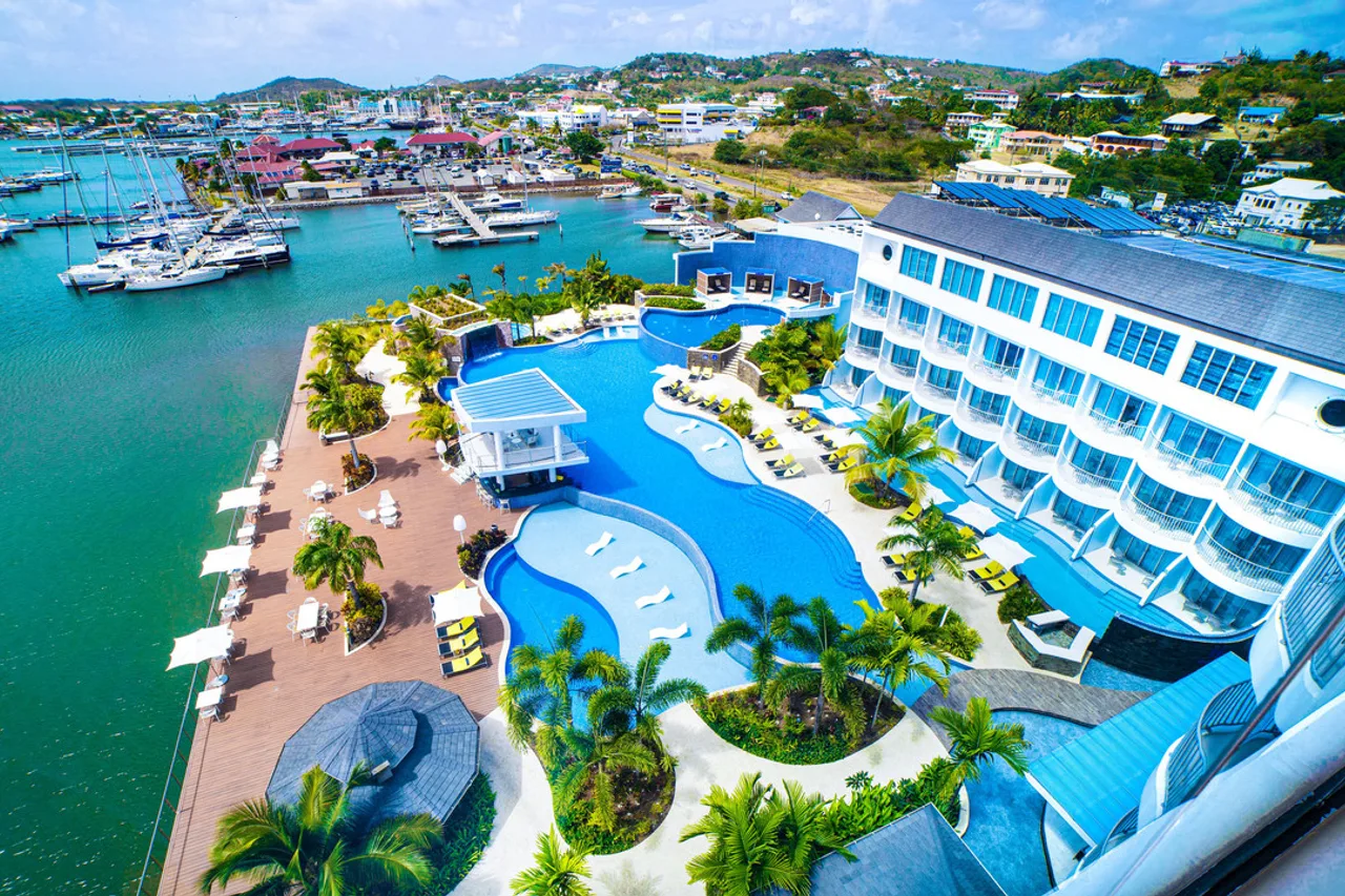 Harbor Club St. Lucia, Curio Collection by Hilton — กรอสอีเล