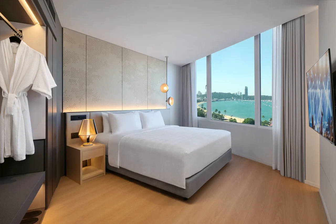 Hard Rock Hotel Pattaya — rooms and atmosphere