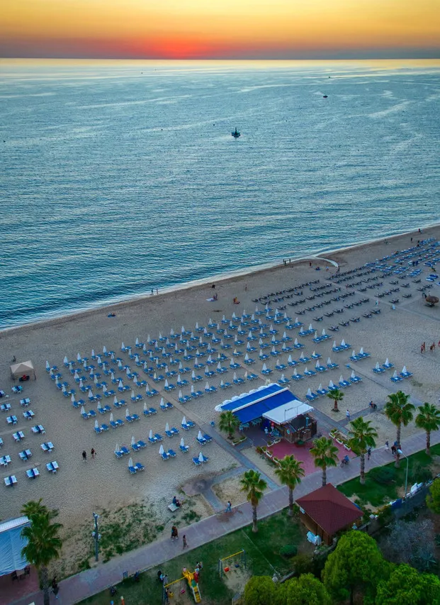 Hatipoglu Beach Hotel — rooms and atmosphere
