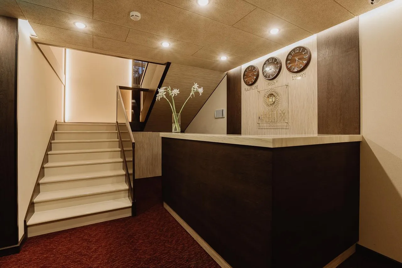 Helix Hotel — ภาพห้องพักและบรรยากาศ