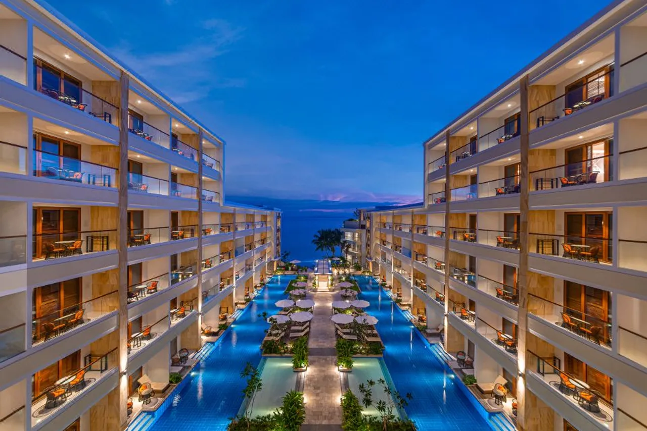 Henann Premier Coast Resort — rooms and atmosphere