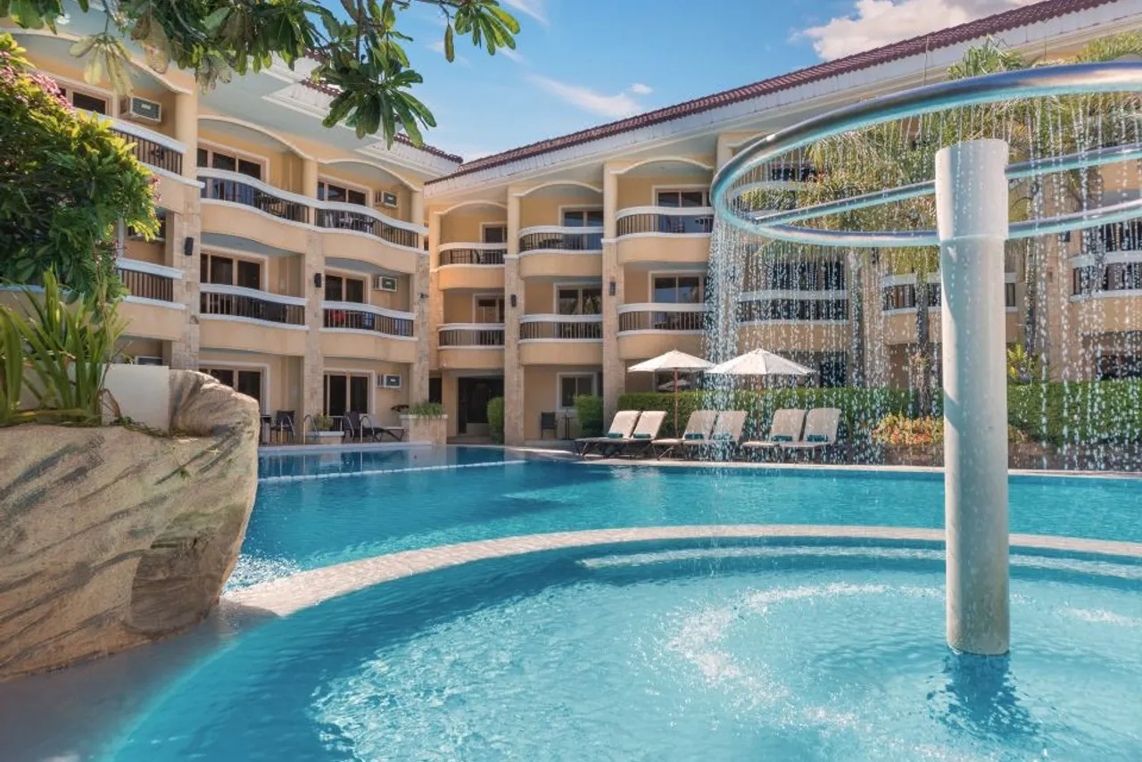 Henann Regency Resort and Spa — rooms and atmosphere