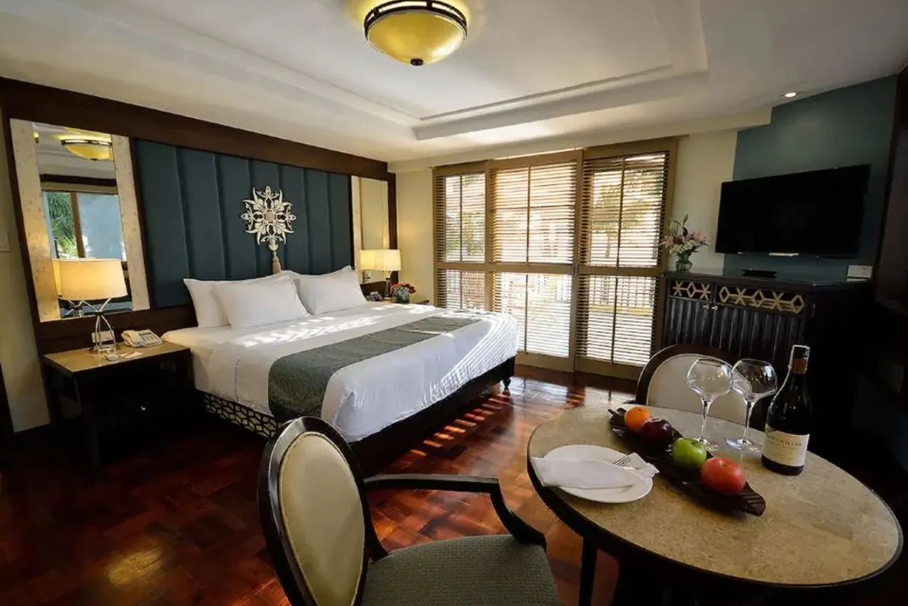 Henann Regency Resort and Spa — rooms and atmosphere