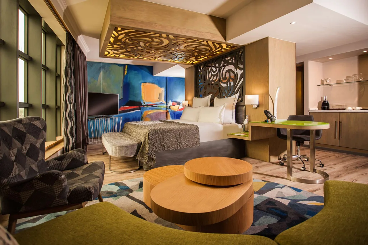 Hennessy Park Hotel — ภาพห้องพักและบรรยากาศ