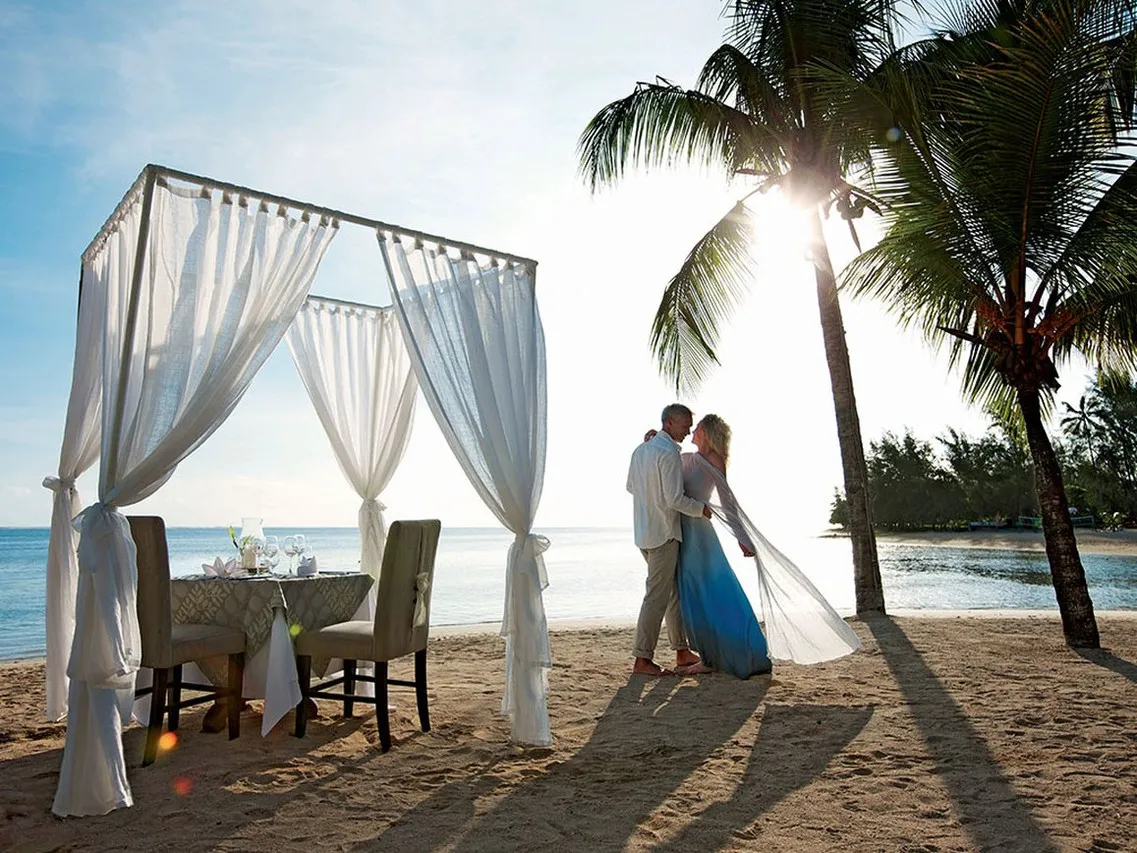 Heritage Le Telfair Golf & Wellness Resort — rooms and atmosphere