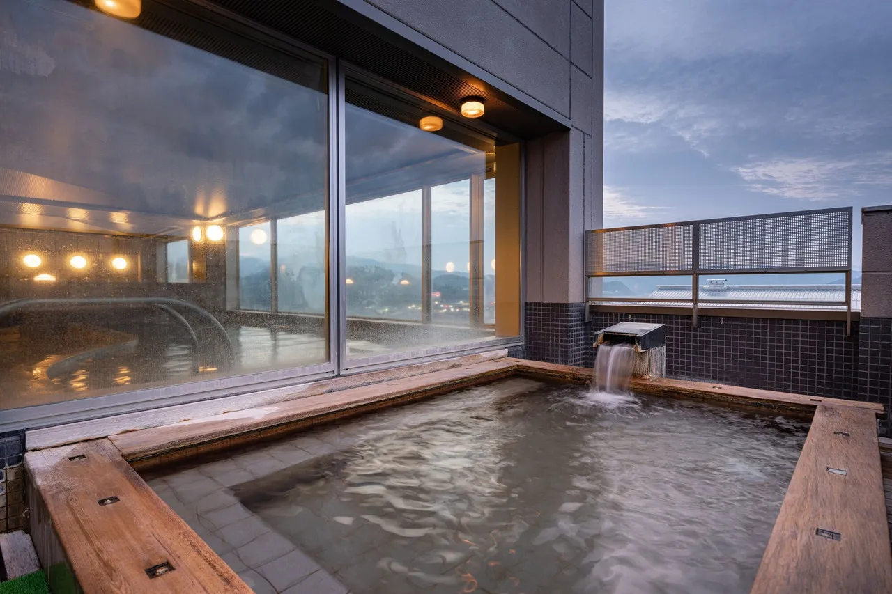 Hida Hotel Plaza — rooms and atmosphere
