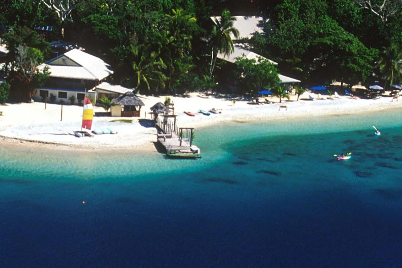 Hideaway Island Resort & Marine Sanctuary — rooms and atmosphere