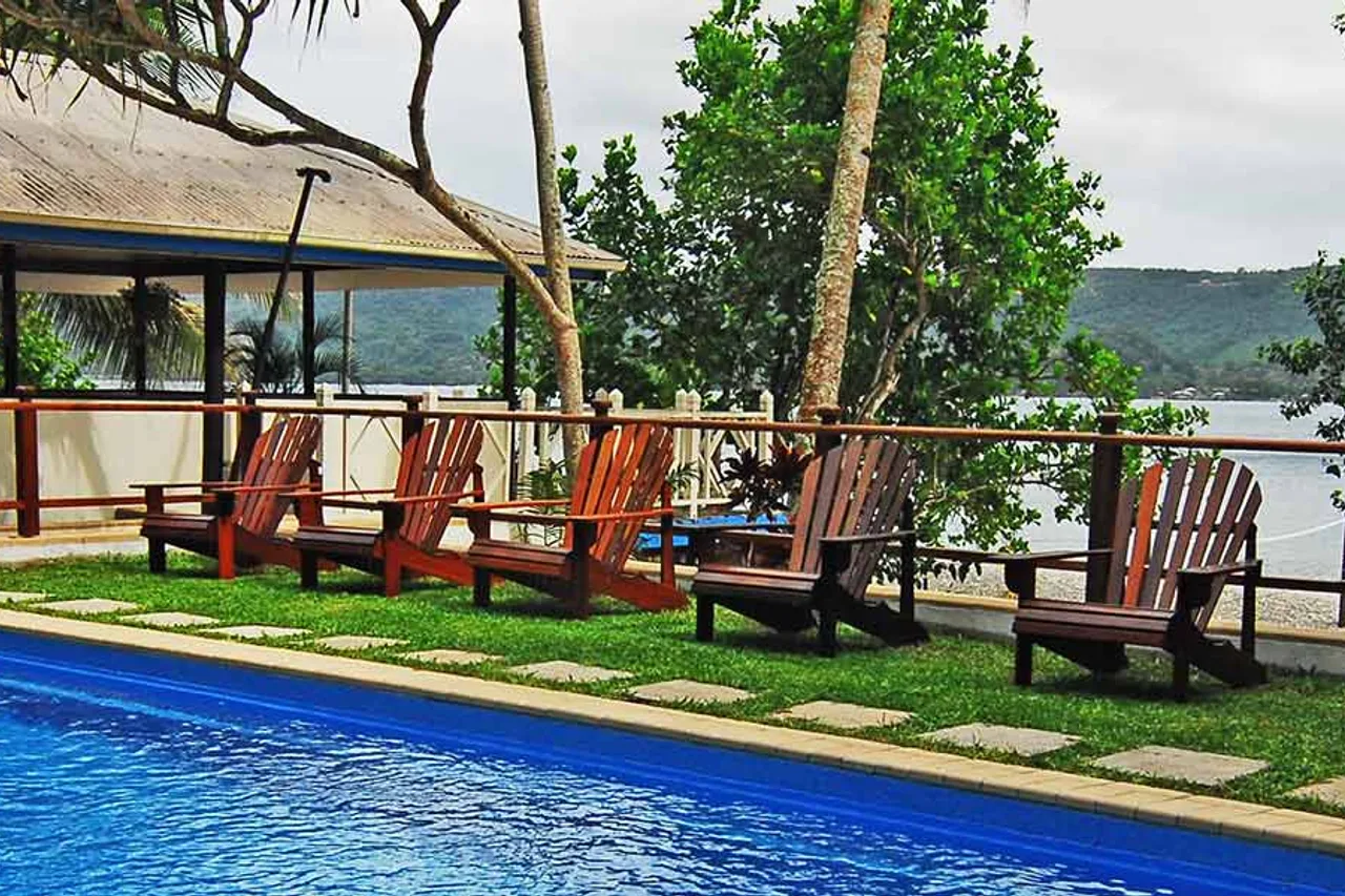 Hideaway Island Resort & Marine Sanctuary — rooms and atmosphere