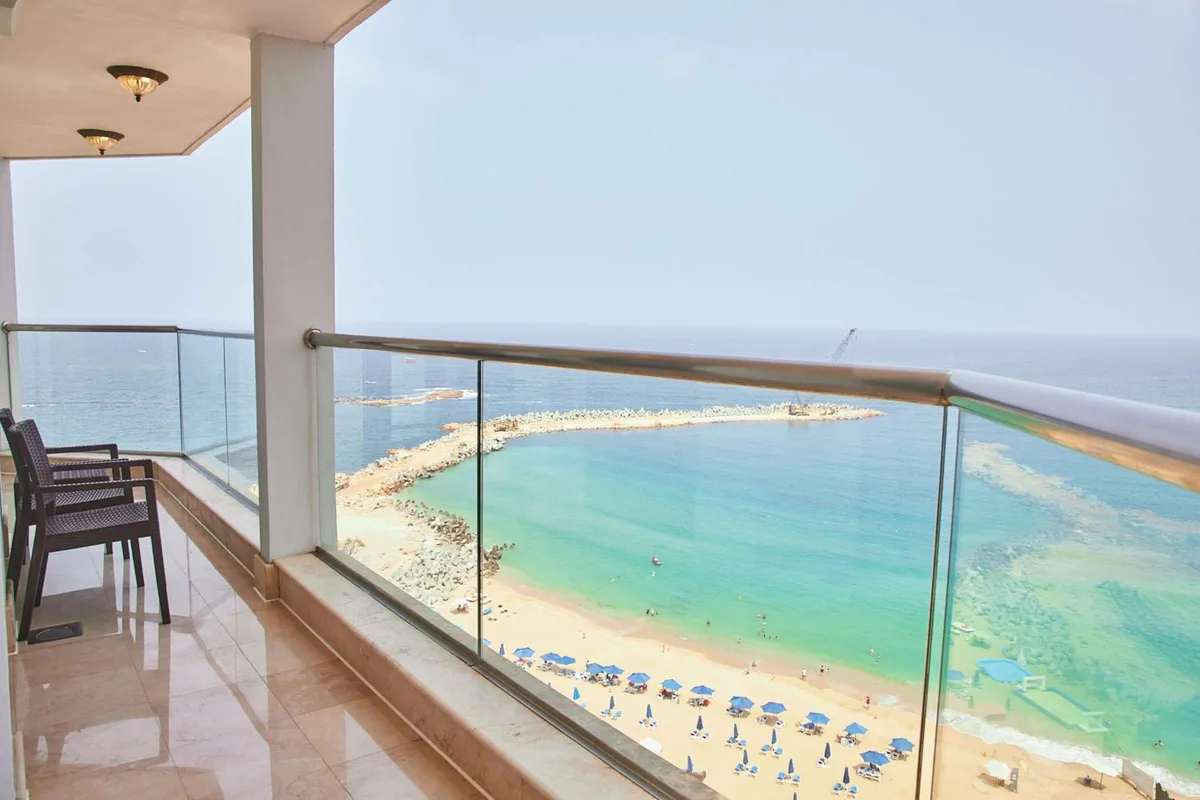 Hilton Alexandria Corniche — ภาพห้องพักและบรรยากาศ