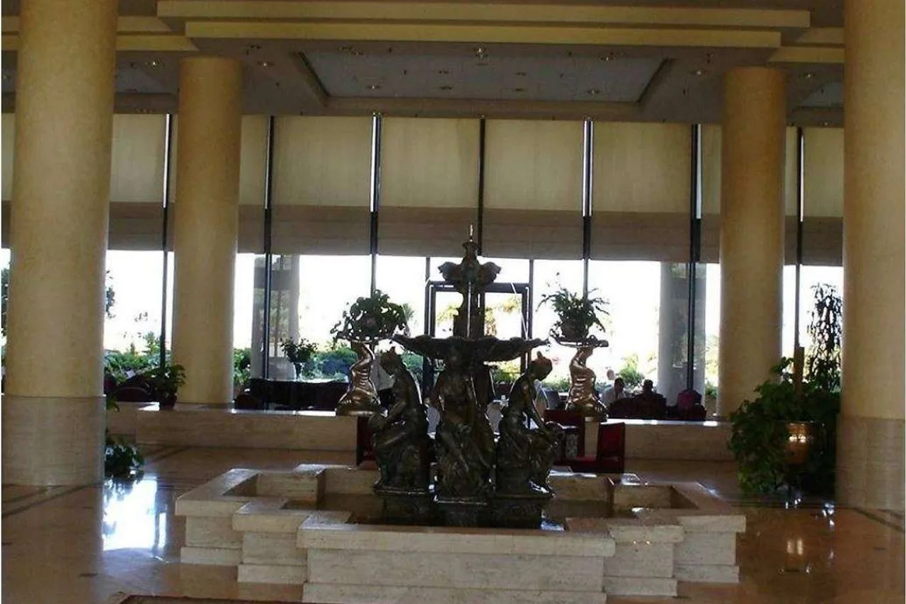 Hilton Algiers — rooms and atmosphere