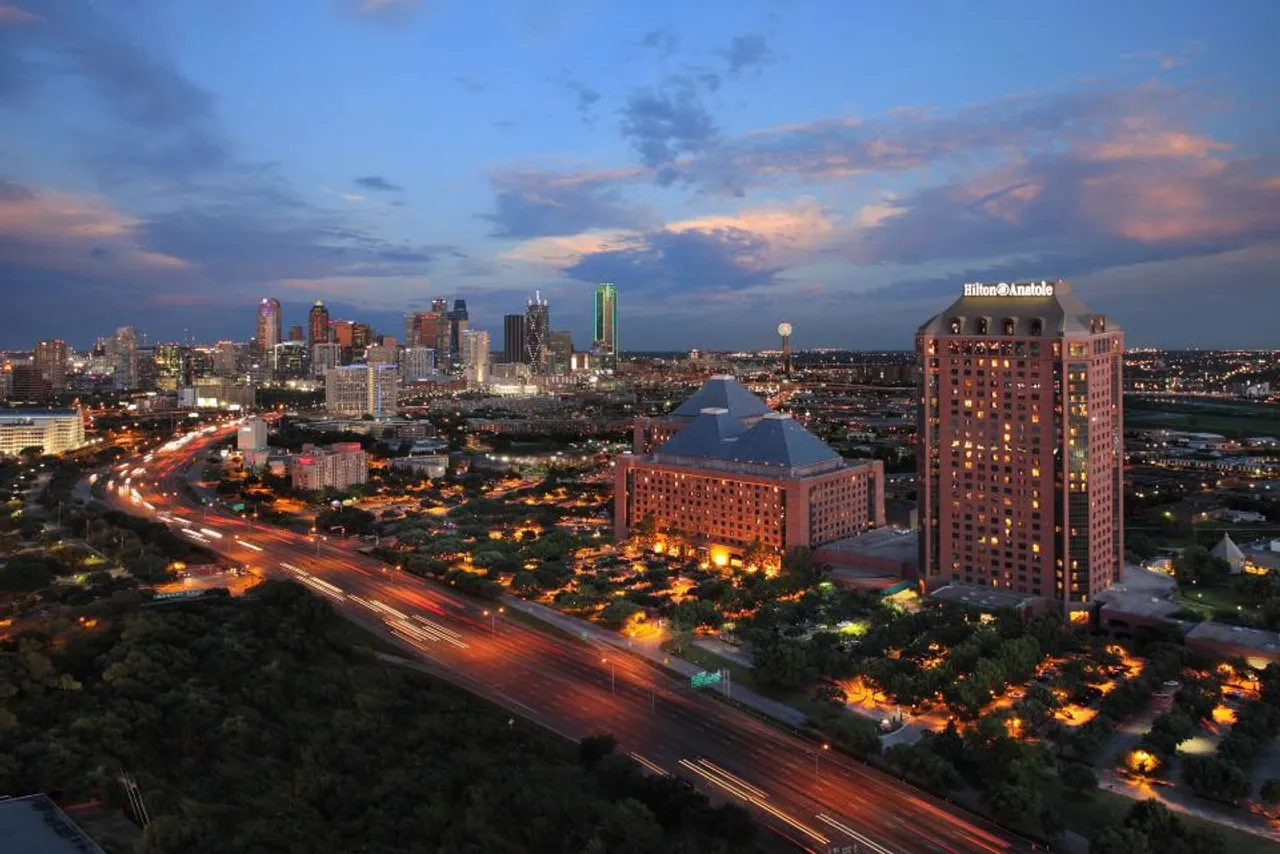 Hilton Anatole — rooms and atmosphere