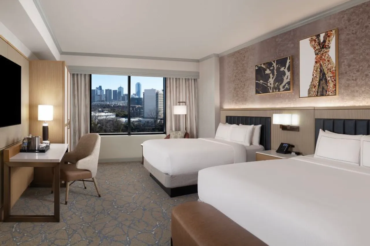 Hilton Anatole — rooms and atmosphere