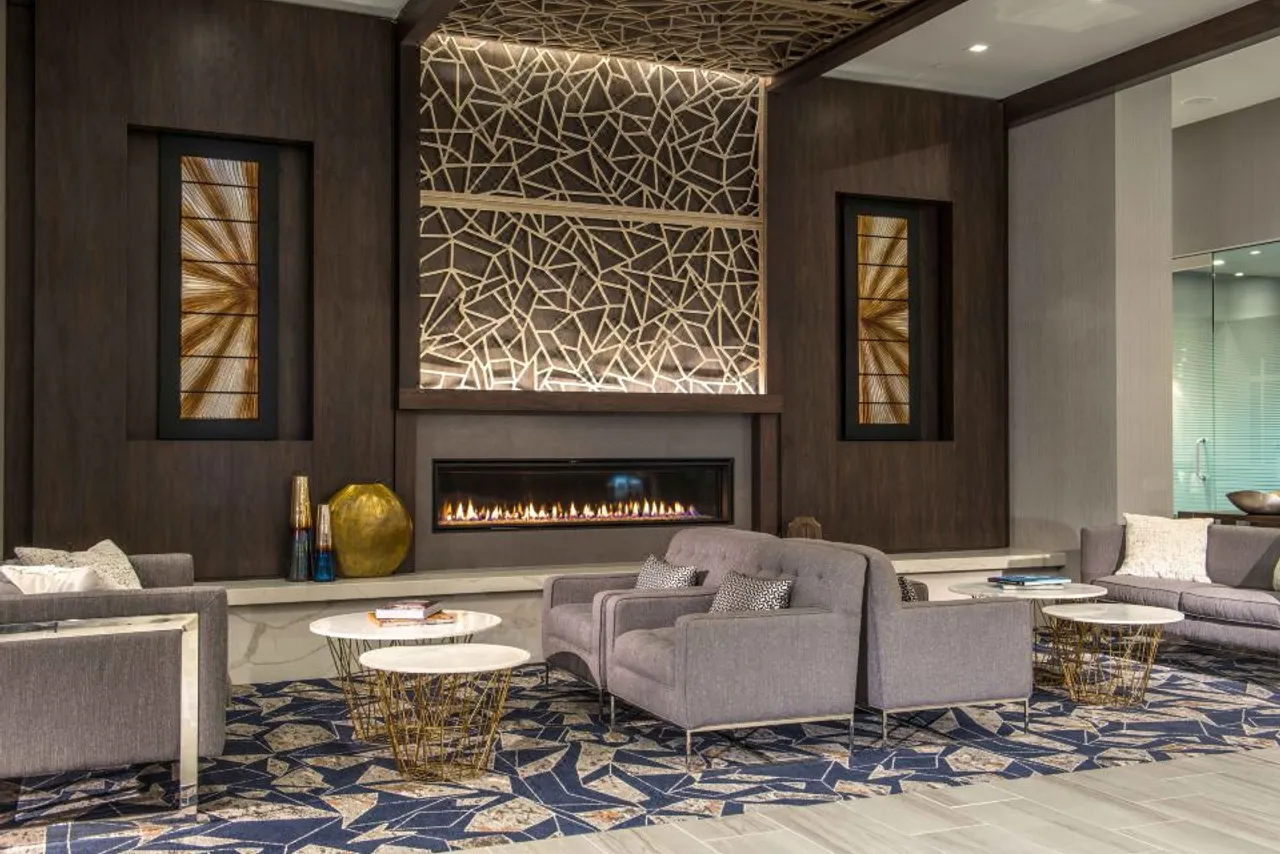Hilton Garden Inn Foxborough Patriot Place — rooms and atmosphere