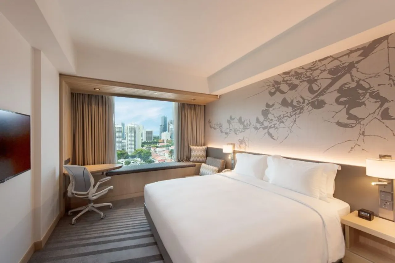 Hilton Garden Inn Singapore Serangoon — rooms and atmosphere