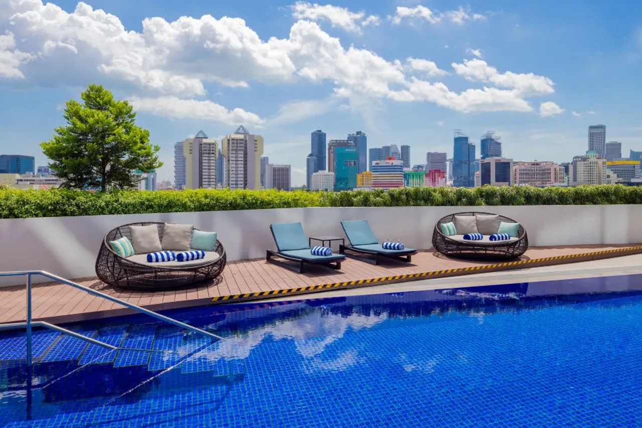 Hilton Garden Inn Singapore Serangoon — rooms and atmosphere
