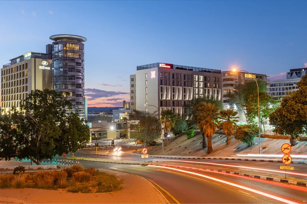 Hilton Garden Inn Windhoek — rooms and atmosphere