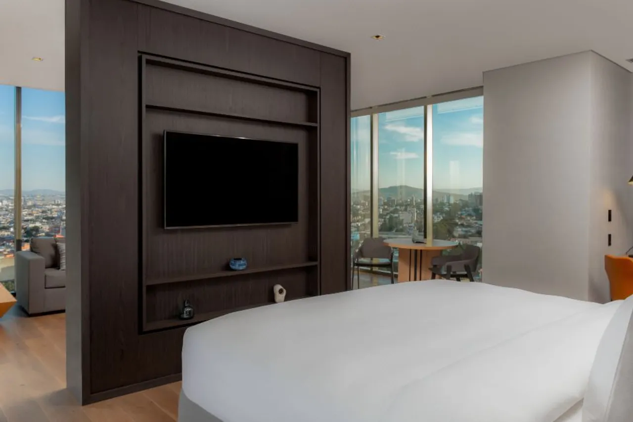 Hilton Guadalajara — rooms and atmosphere