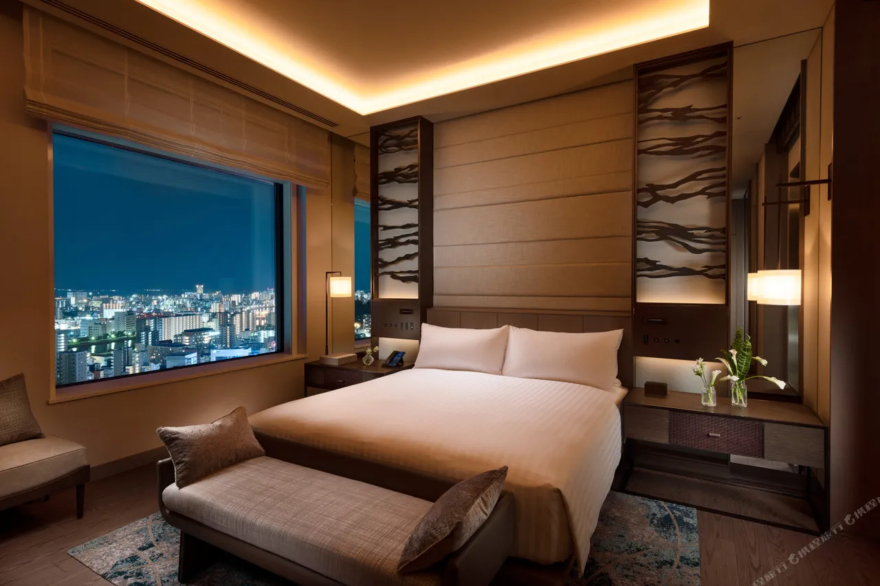 Hilton Hiroshima — rooms and atmosphere