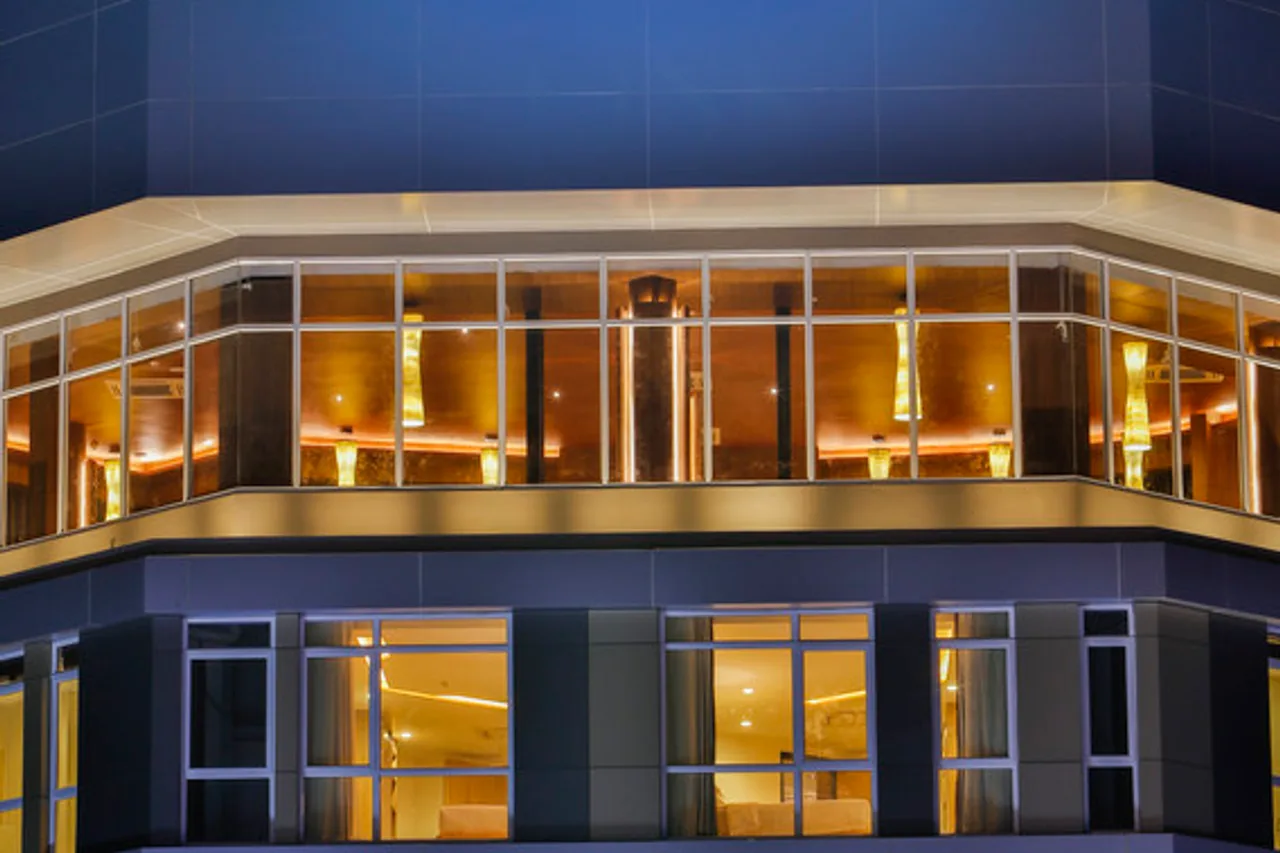 Hilton Mandalay — rooms and atmosphere