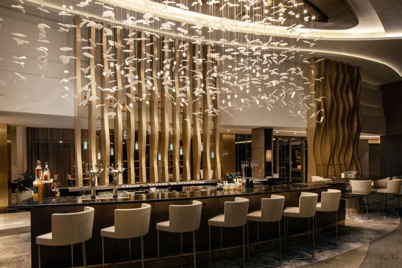 Hilton Miami Aventura — rooms and atmosphere