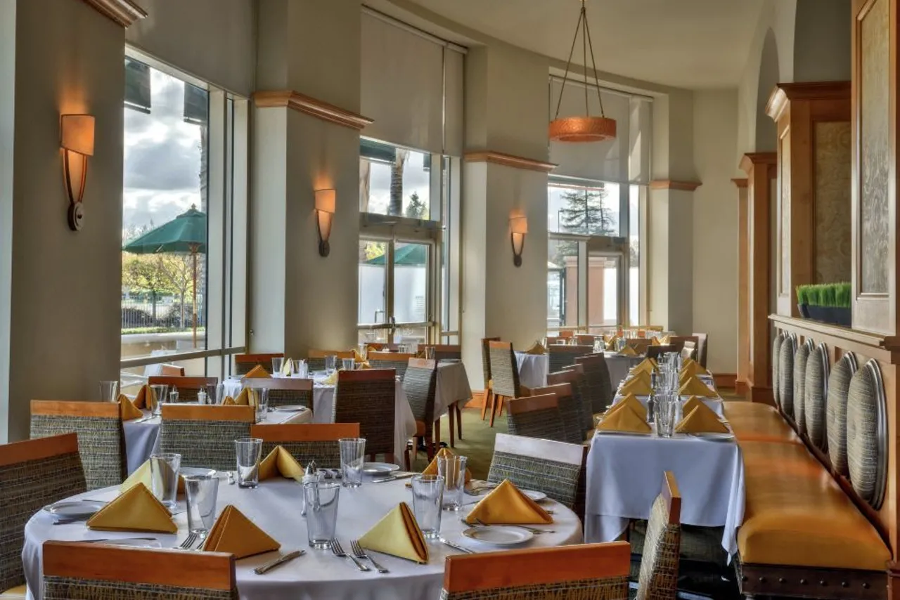 Hilton Santa Clara — rooms and atmosphere