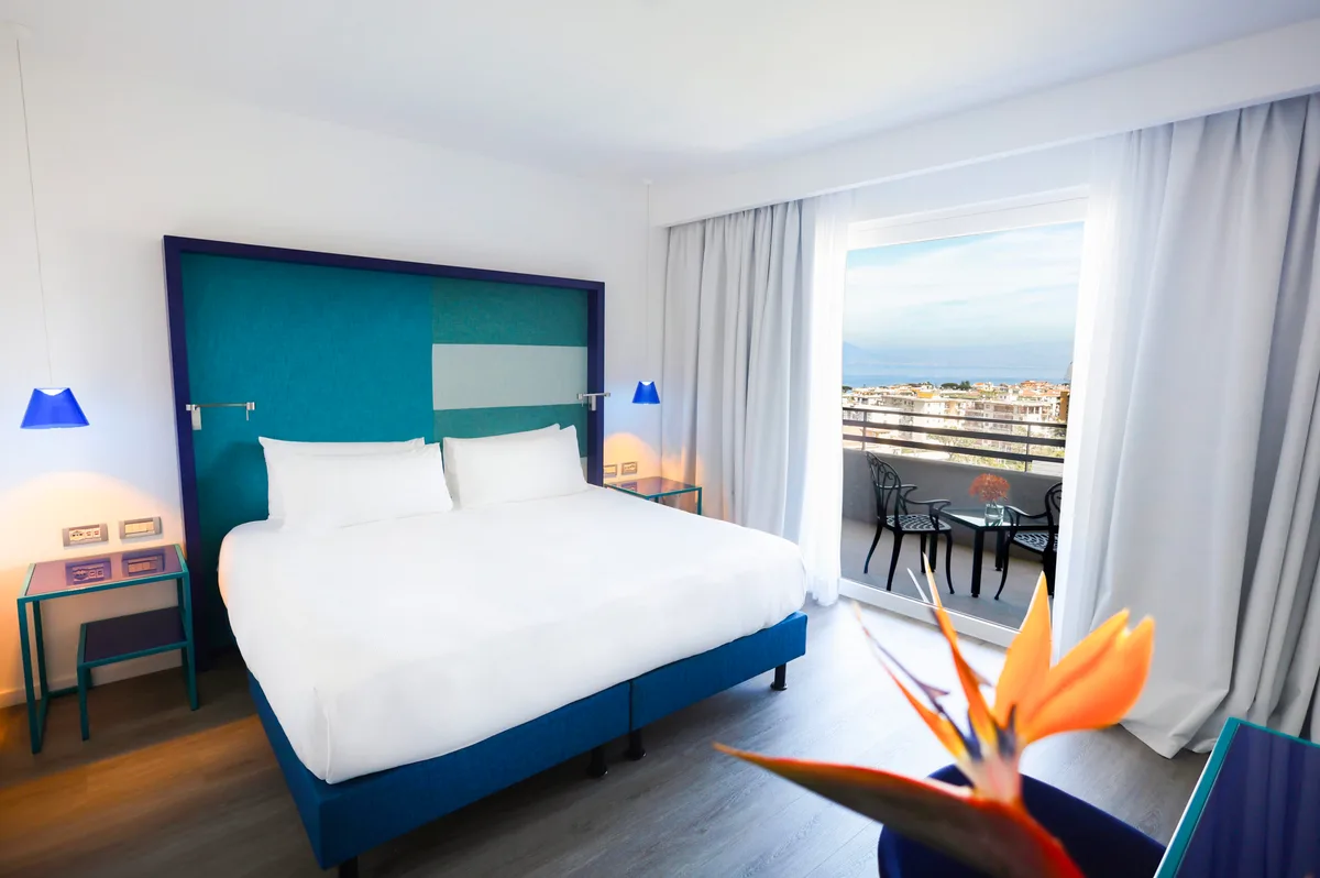 Hilton Sorrento Palace — ภาพห้องพักและบรรยากาศ