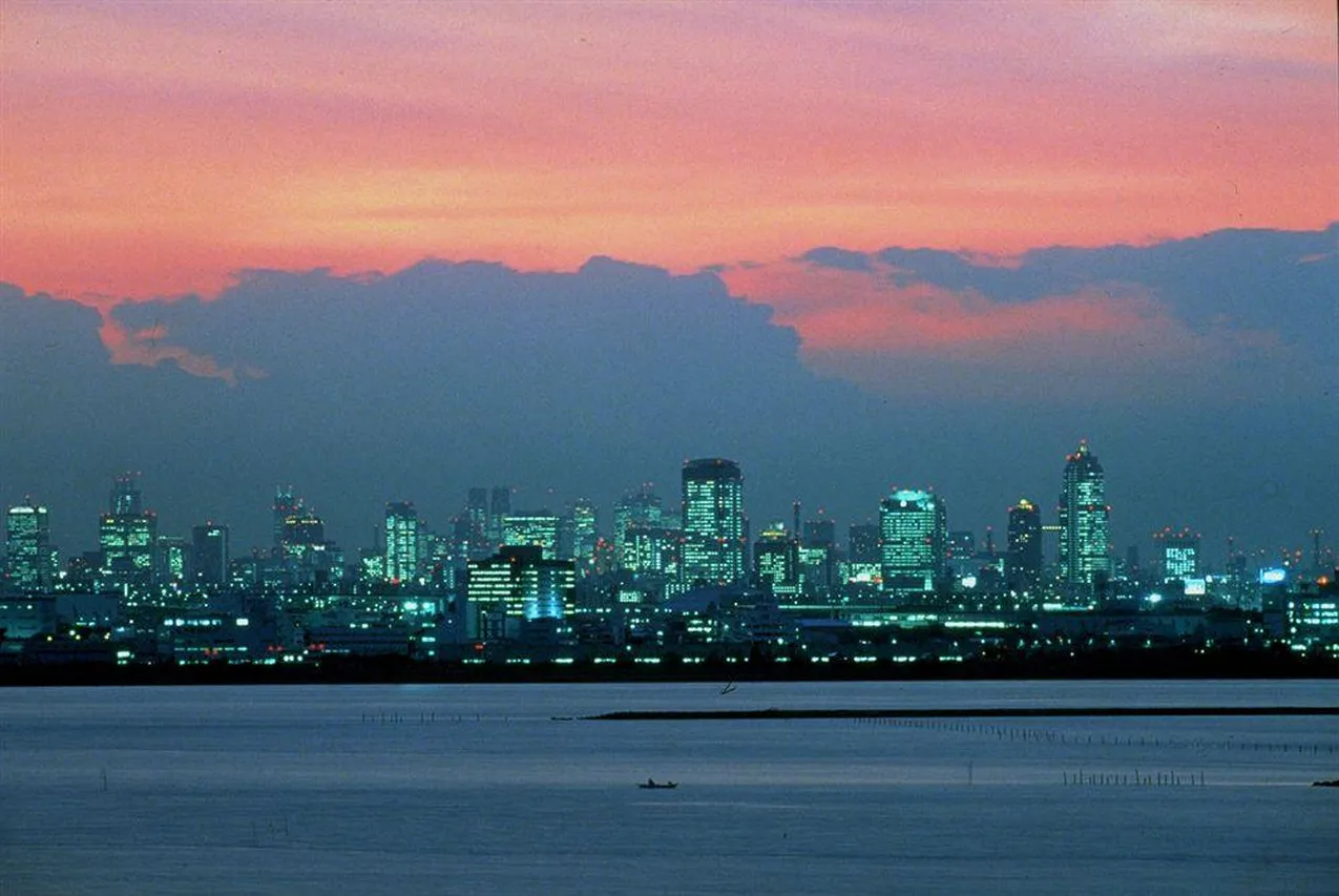 Hilton Tokyo Bay — rooms and atmosphere