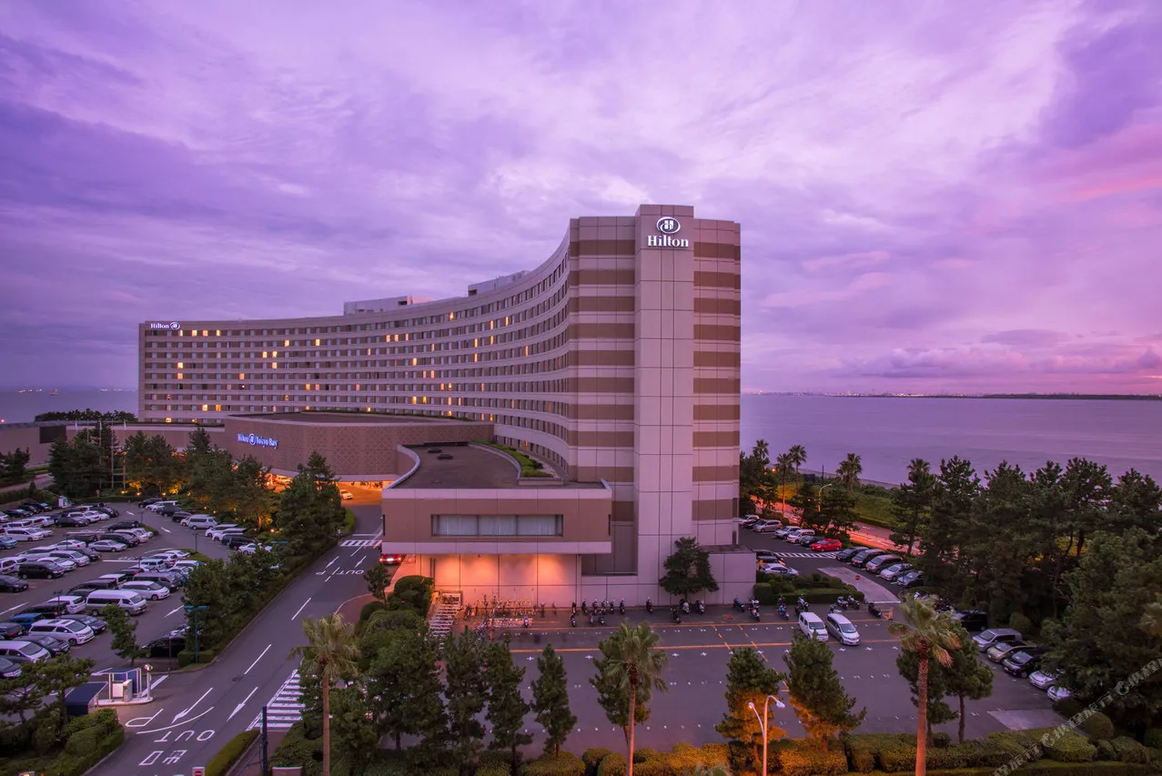 Hilton Tokyo Bay — rooms and atmosphere