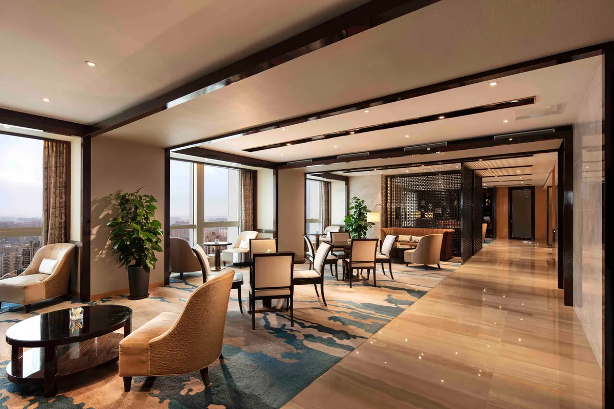 Hilton Zhengzhou — rooms and atmosphere