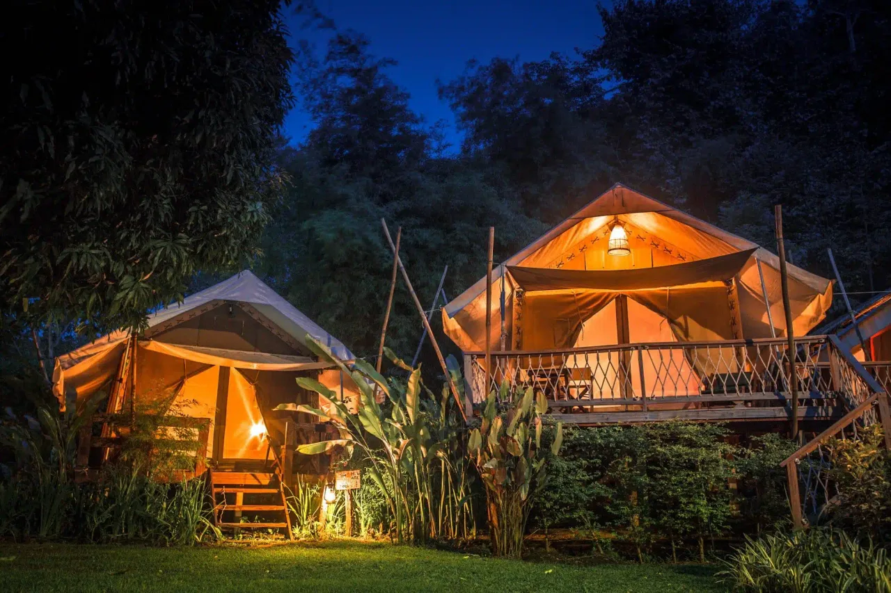 Hintok River Camp @ Hellfire Pass — rooms and atmosphere