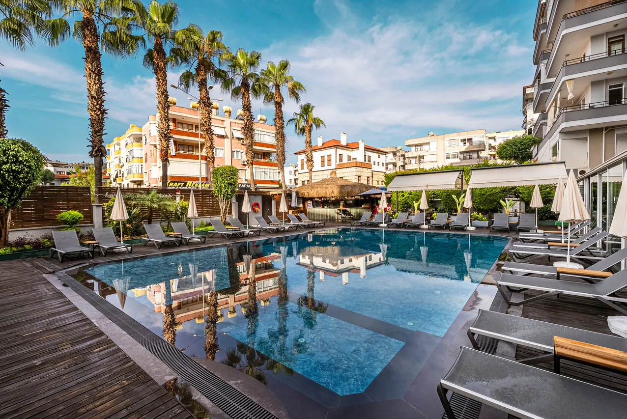 HMA Apart Hotel — rooms and atmosphere