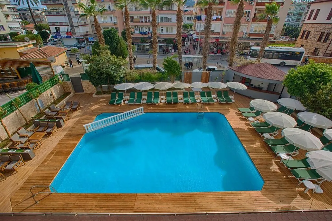 HMA Apart Hotel — rooms and atmosphere