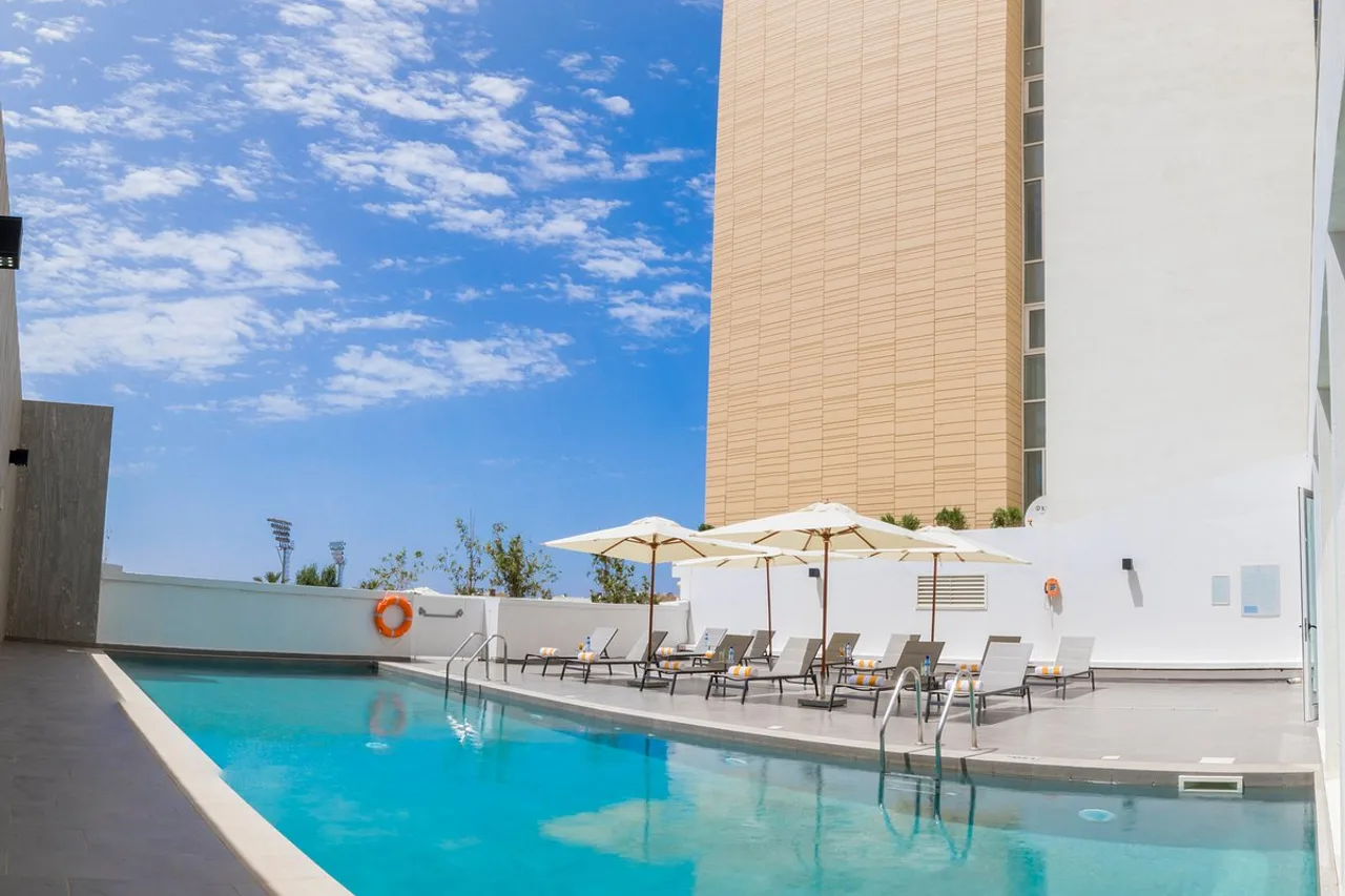 Holiday Inn Algiers Cheraga Tower — rooms and atmosphere