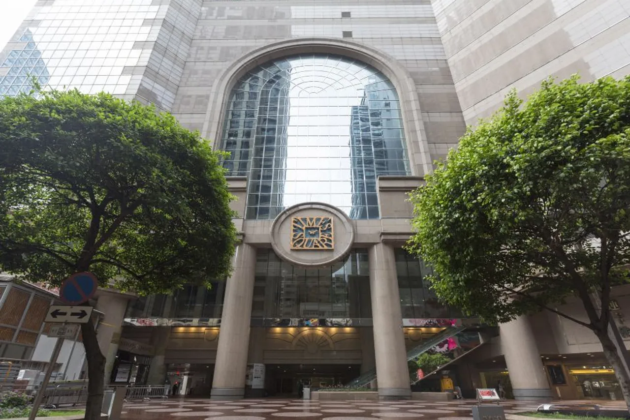 Holiday Inn Express Hong Kong Causeway Bay by IHG — rooms and atmosphere