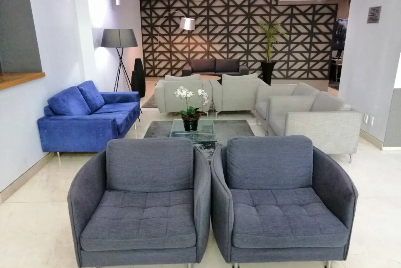 Holiday Inn Express Mexico Reforma — rooms and atmosphere
