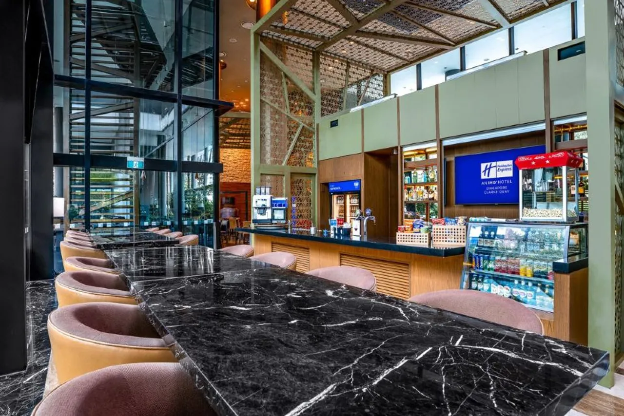 Holiday Inn Express Singapore Clarke Quay — rooms and atmosphere