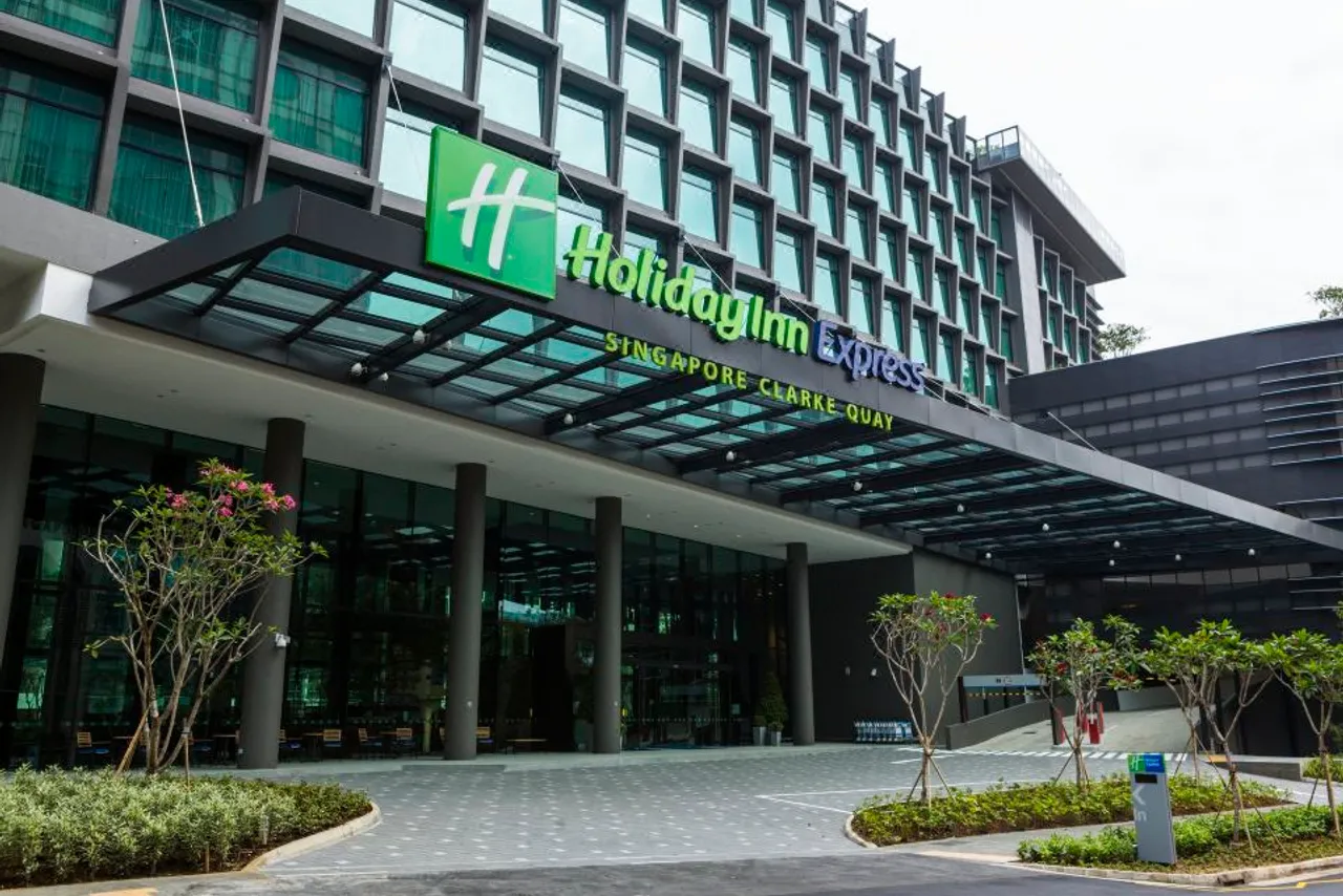 Holiday Inn Express Singapore Clarke Quay — rooms and atmosphere
