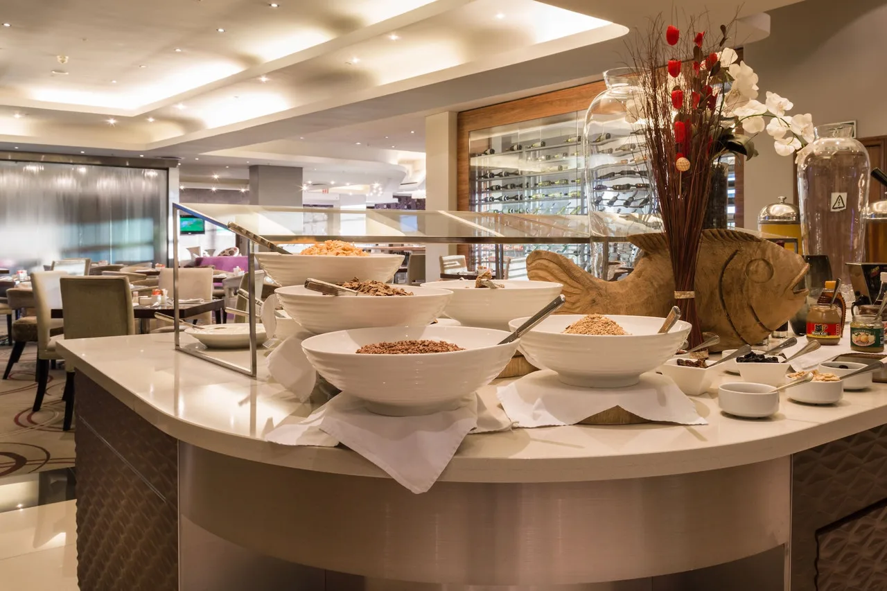 Holiday Inn Johannesburg - Rosebank by IHG — ภาพห้องพักและบรรยากาศ