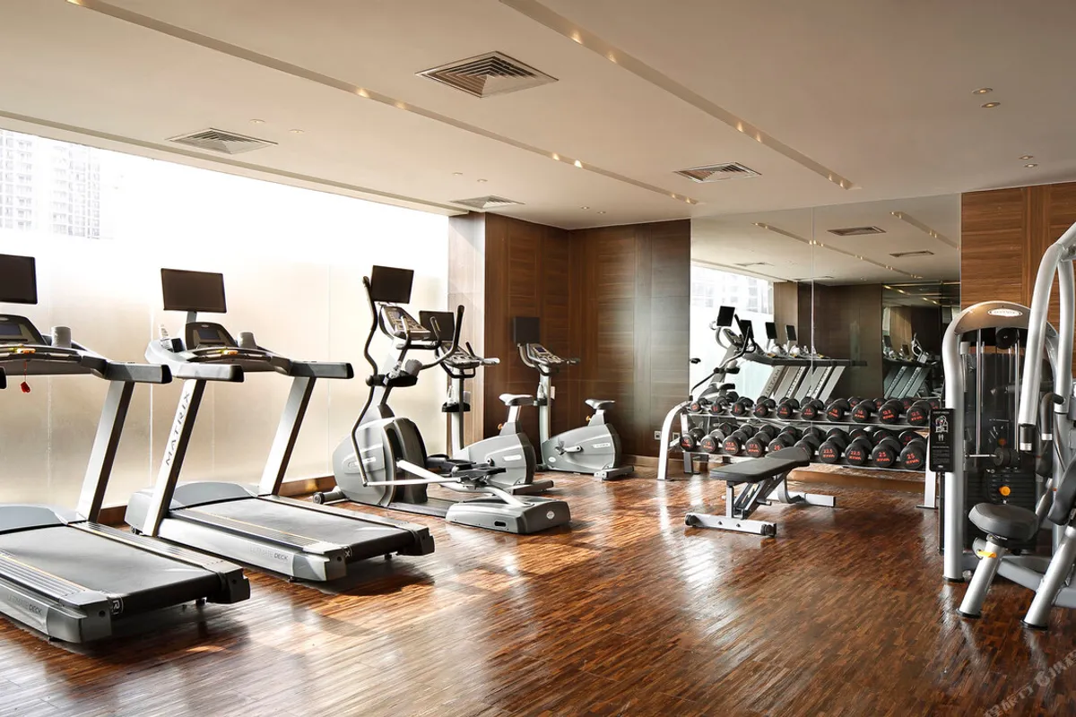 Holiday Inn Kunming City Centre — rooms and atmosphere