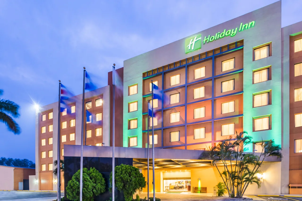 Holiday Inn Managua Convention Center — rooms and atmosphere