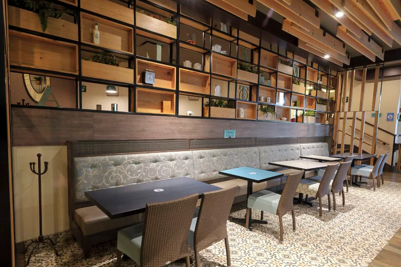 Holiday Inn Hotel & Suites Mexico Medica Sur by IHG — rooms and atmosphere