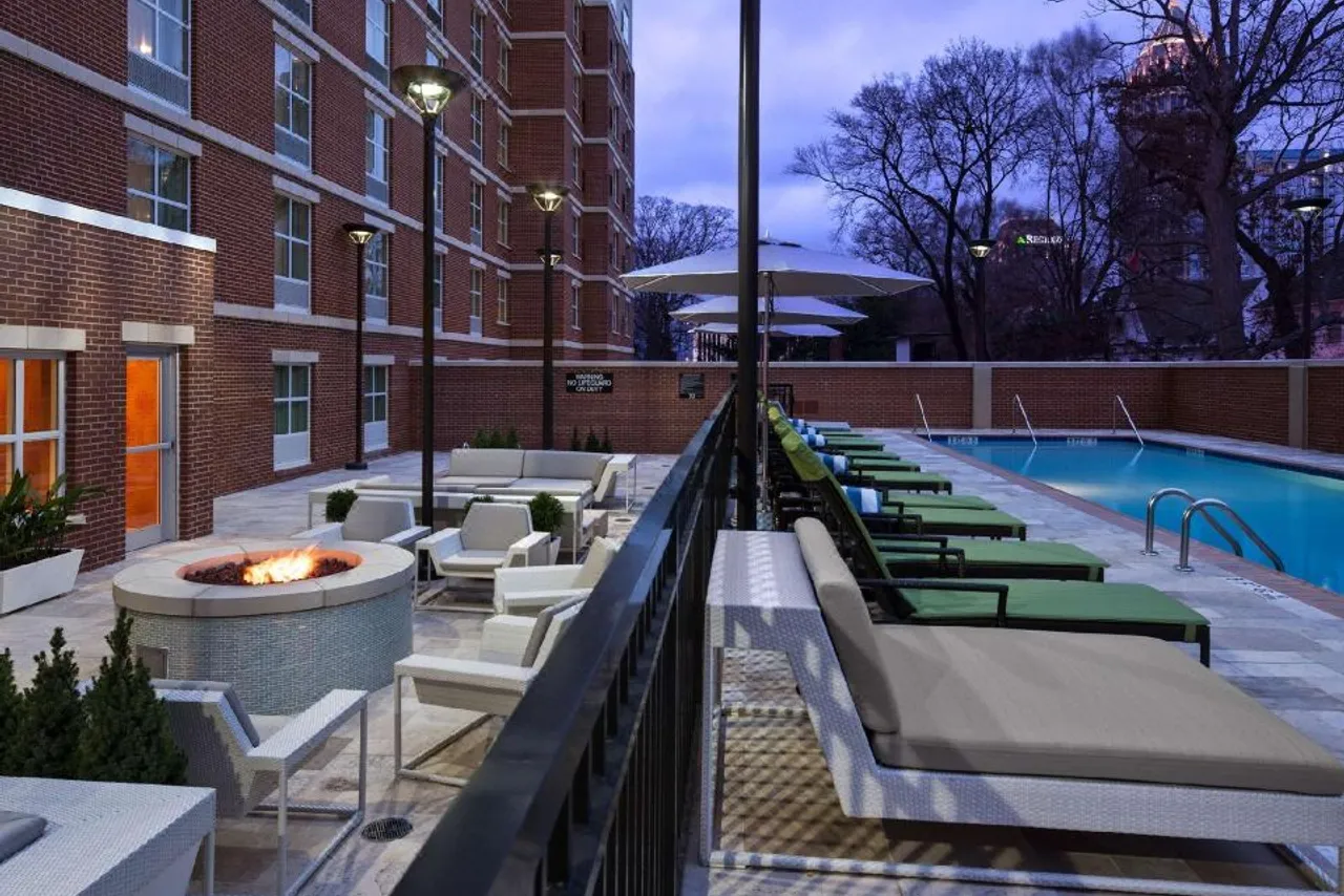 Homewood Suites by Hilton Atlanta Midtown — rooms and atmosphere
