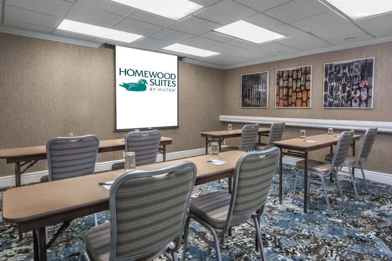 Homewood Suites by Hilton Houston Clear Lake NASA — rooms and atmosphere